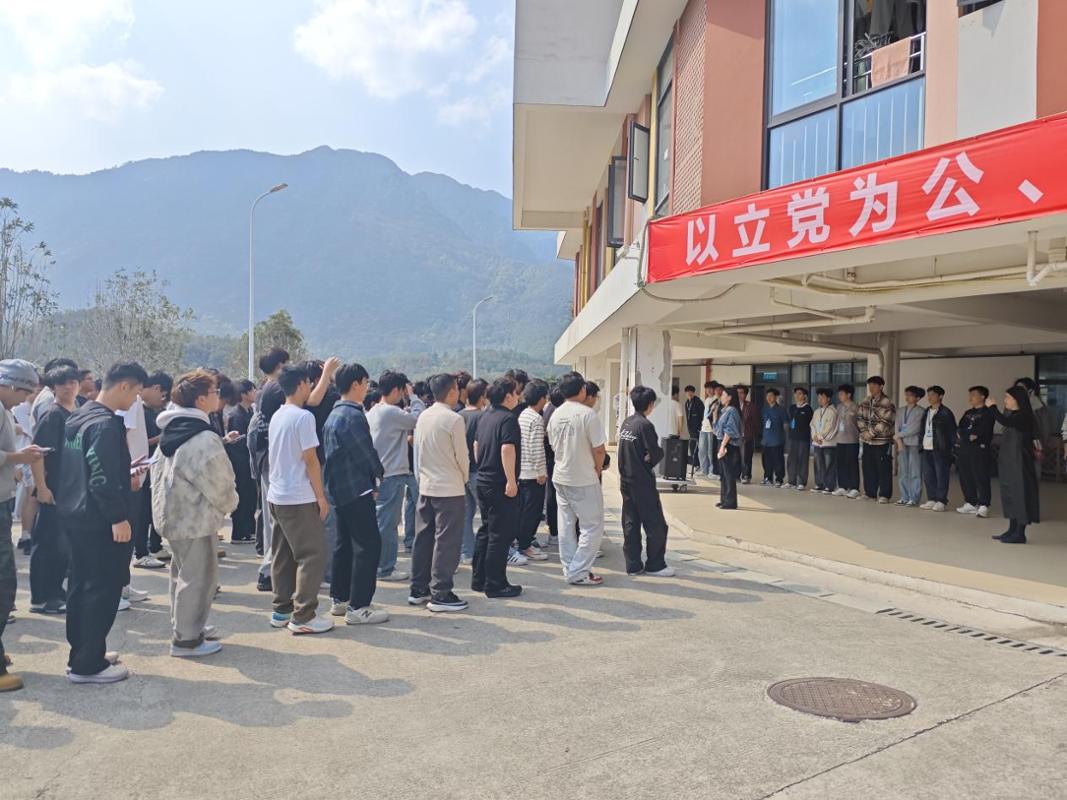 园艺园林学院开展春季新学期校园应急疏散演练